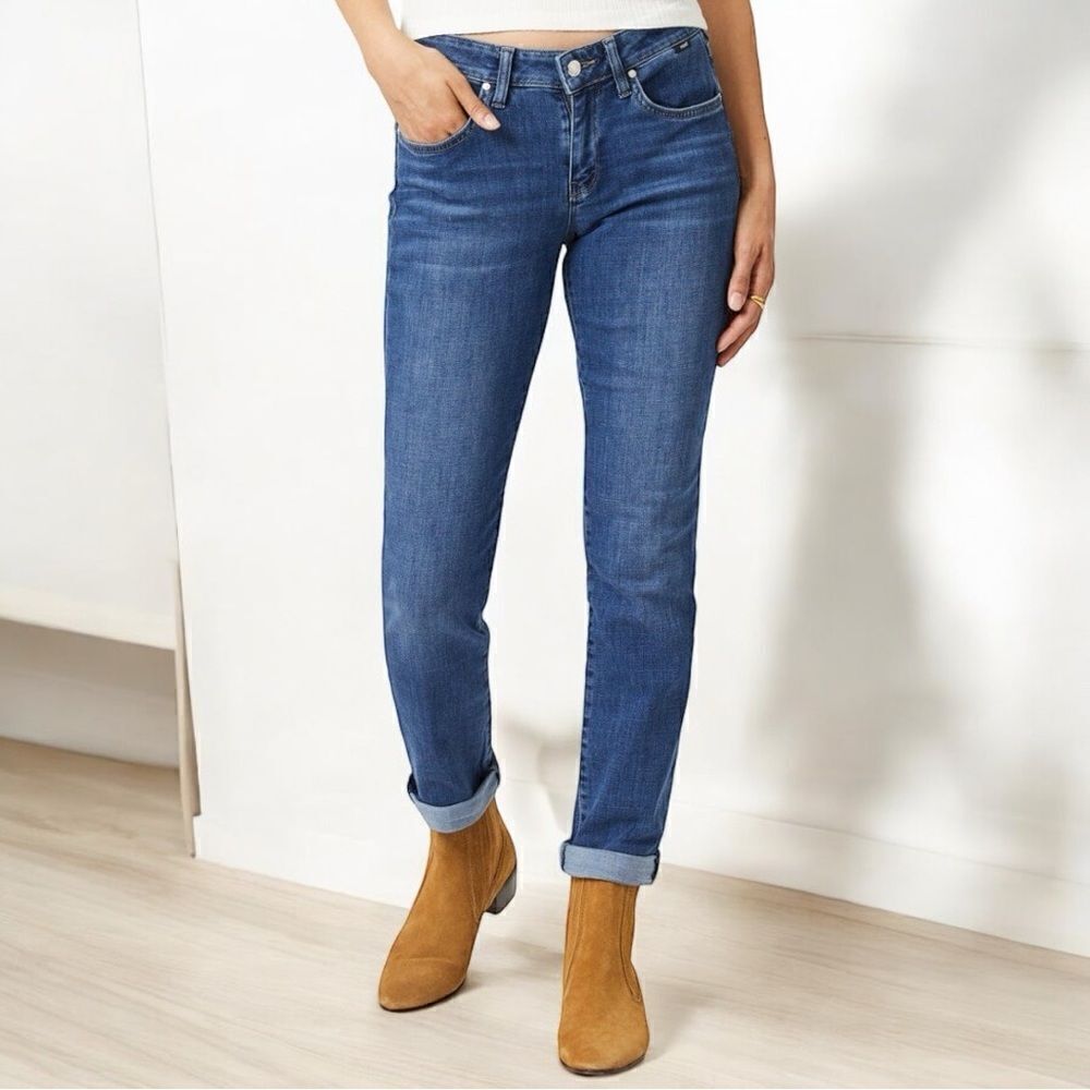 Mavi Womenโs EmmaโSlim Boyfriend Denim Jeans Sizeโ33/32